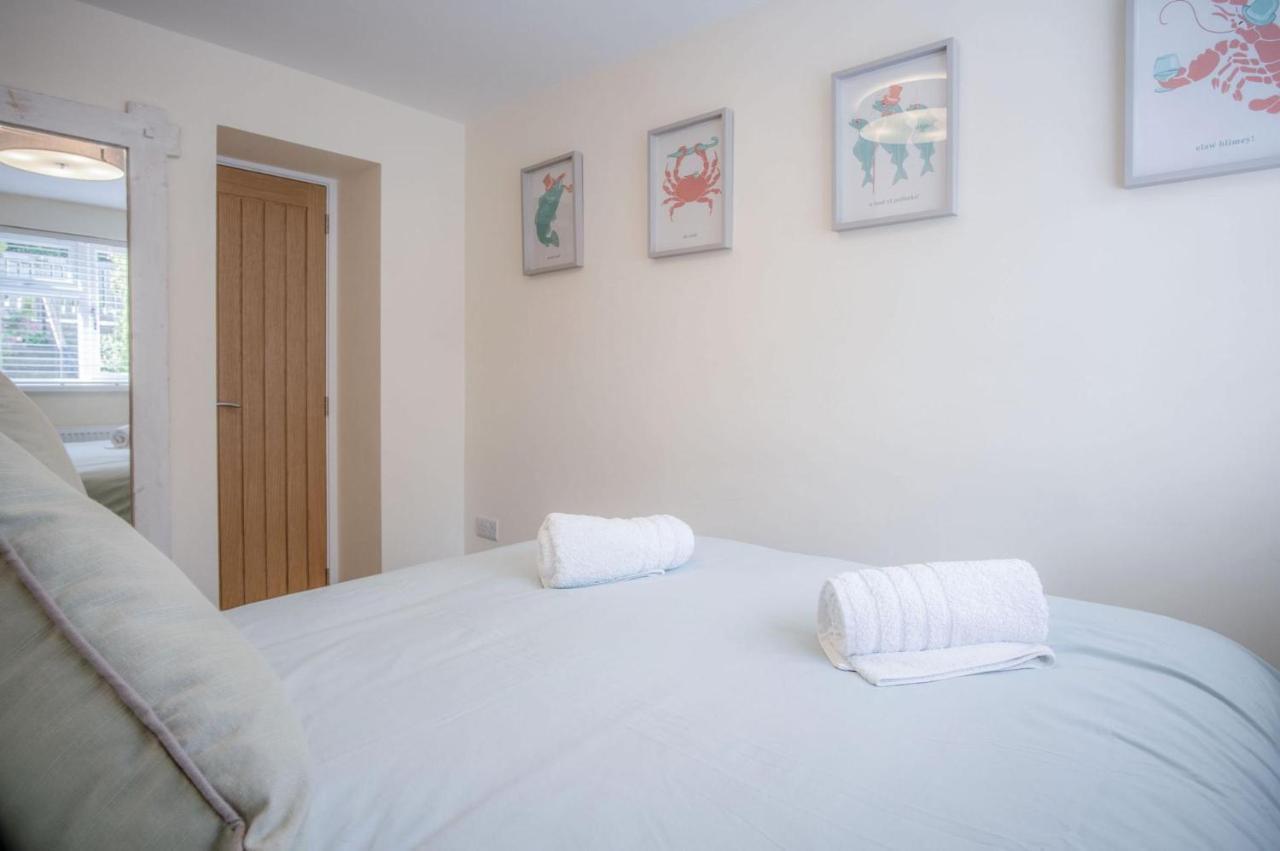 Myrtle - 1 Bedroom Apartment - 손더스풋 외부 사진